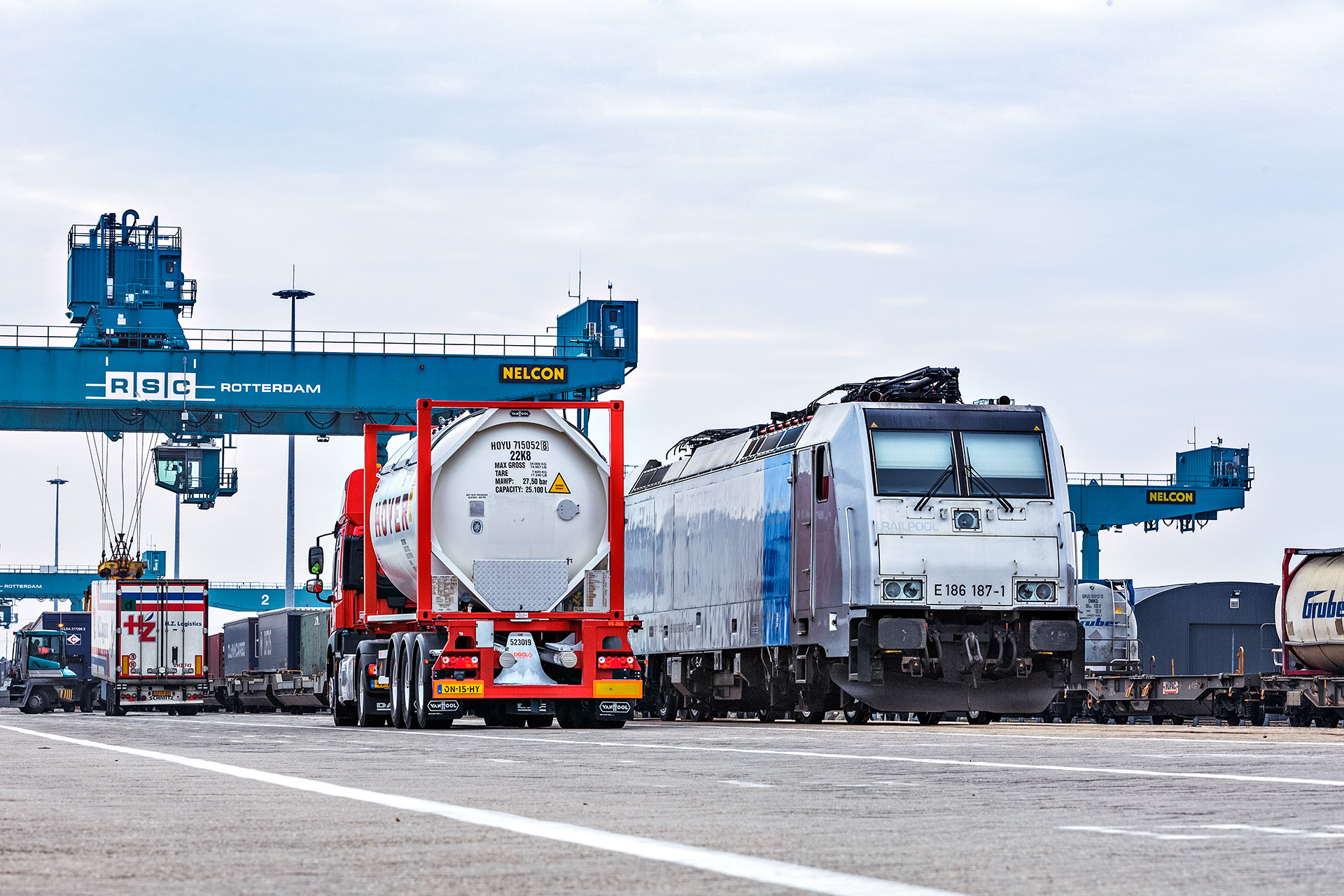 HOYER truck at a rail terminal in Rotterdam 