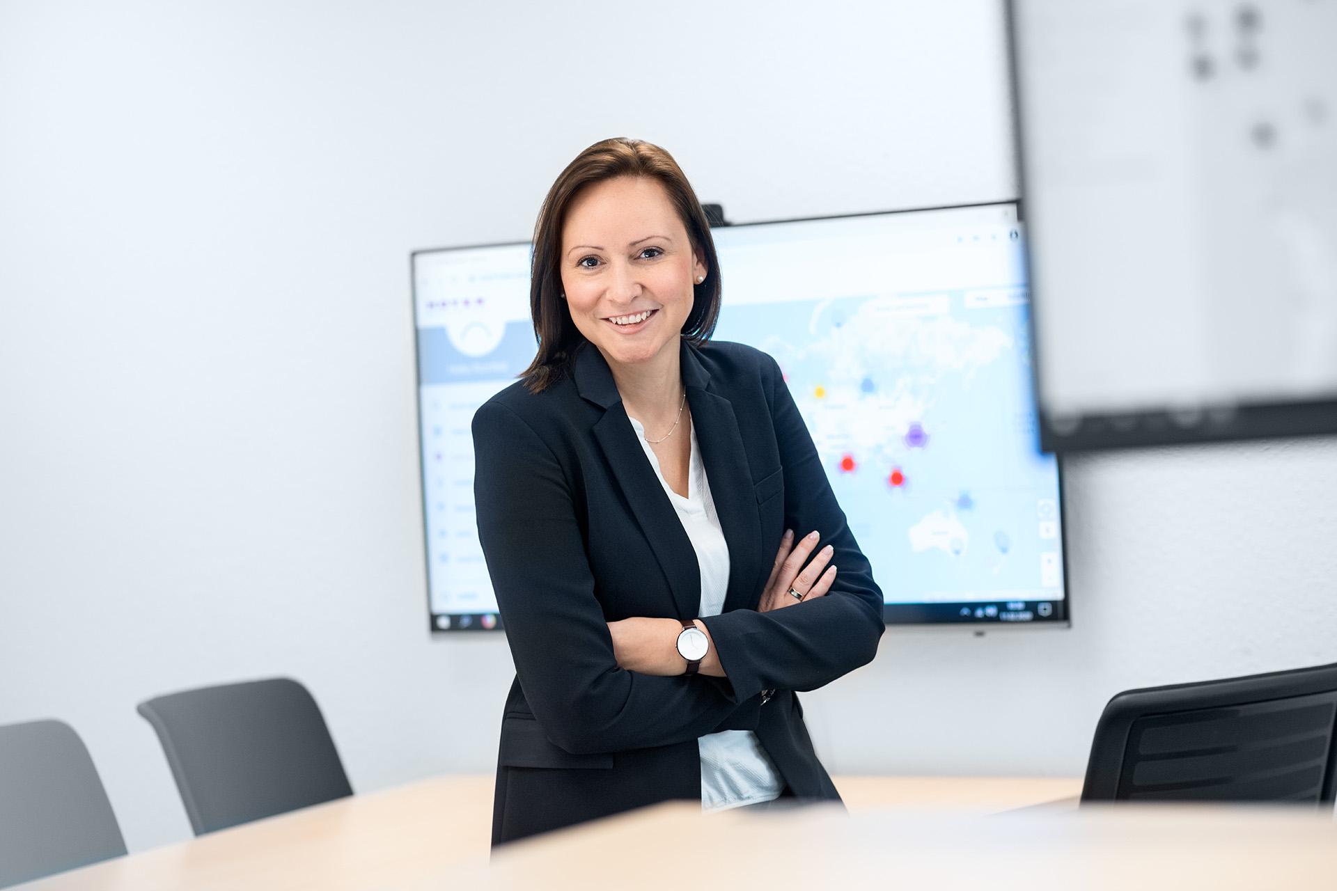 HOYER employee in a meetingroom